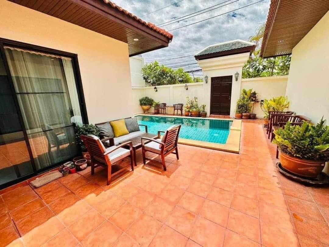 Bali Style Luxury Pool Near & Walking St! Villa Pattaya